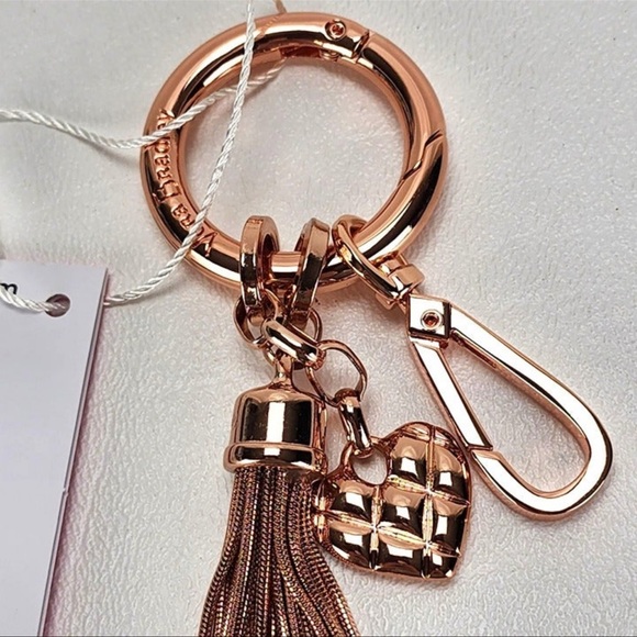 NWT Vera Bradley Love & Hope Bag Charm For Breast Cancer Awareness - Picture 3 of 3